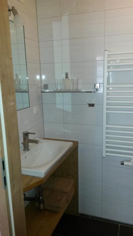 Karbach  Gaestehaus Engelhard Pension מראה חיצוני תמונה