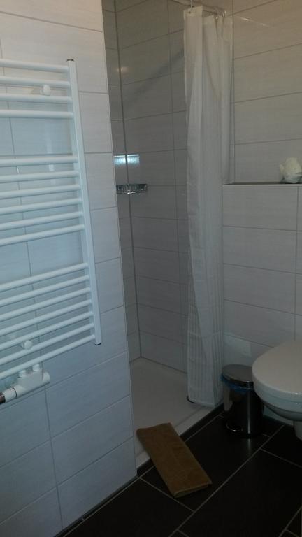 Karbach  Gaestehaus Engelhard Pension מראה חיצוני תמונה