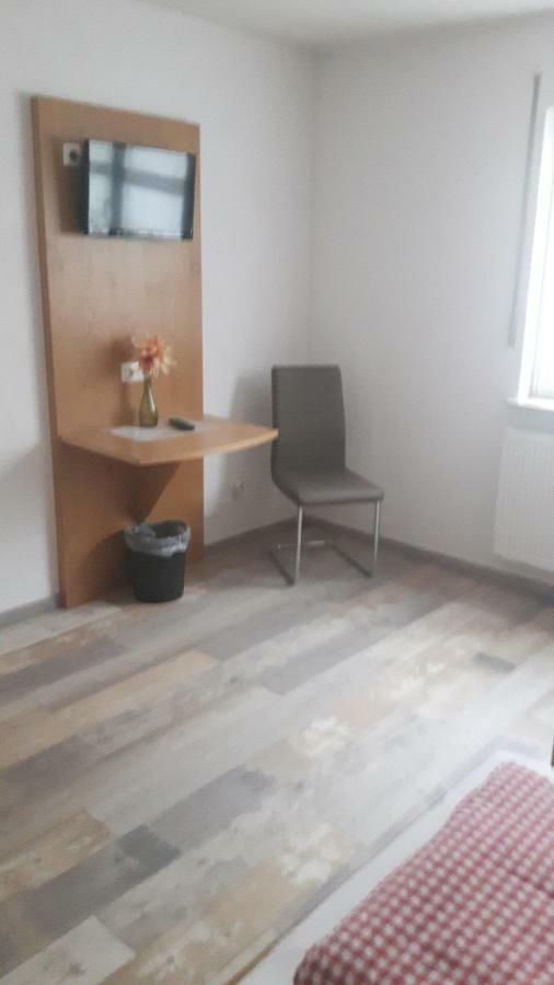 Karbach  Gaestehaus Engelhard Pension מראה חיצוני תמונה