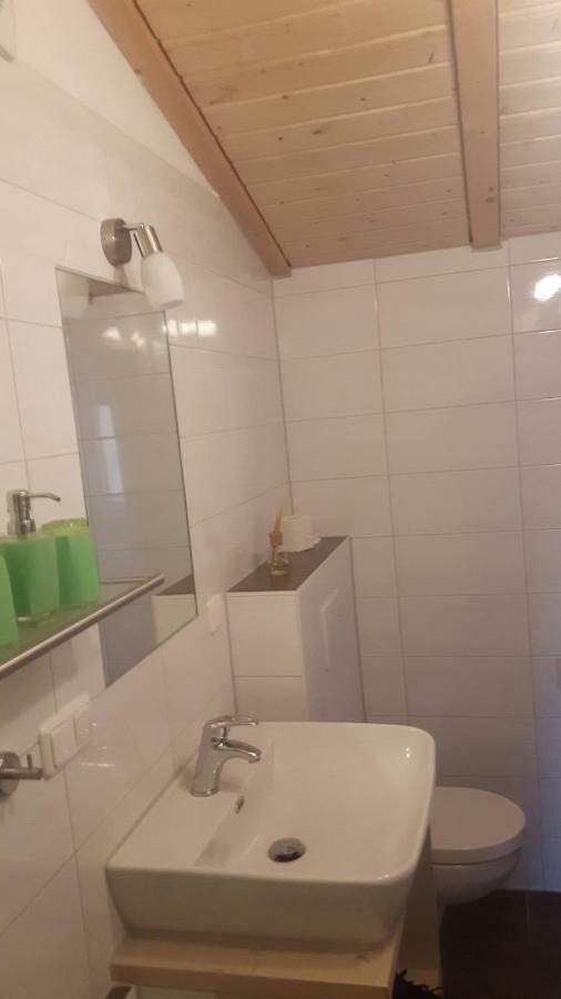 Karbach  Gaestehaus Engelhard Pension מראה חיצוני תמונה