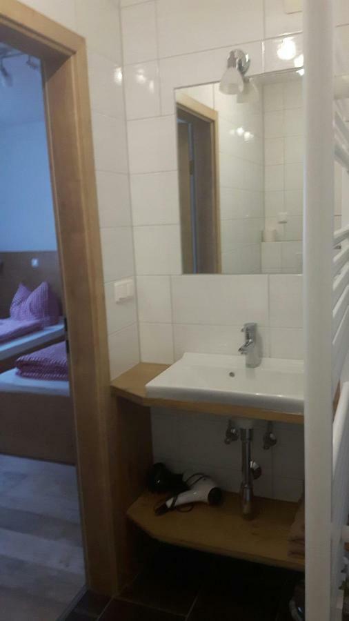 Karbach  Gaestehaus Engelhard Pension מראה חיצוני תמונה