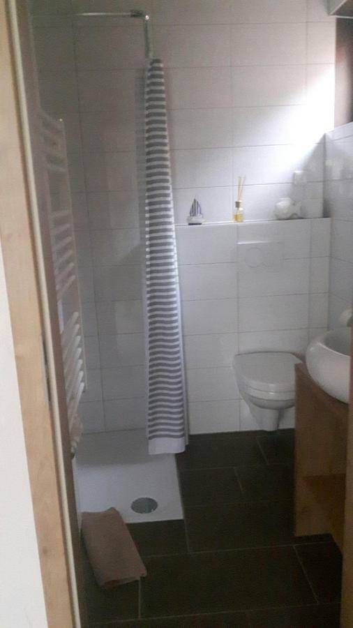 Karbach  Gaestehaus Engelhard Pension מראה חיצוני תמונה